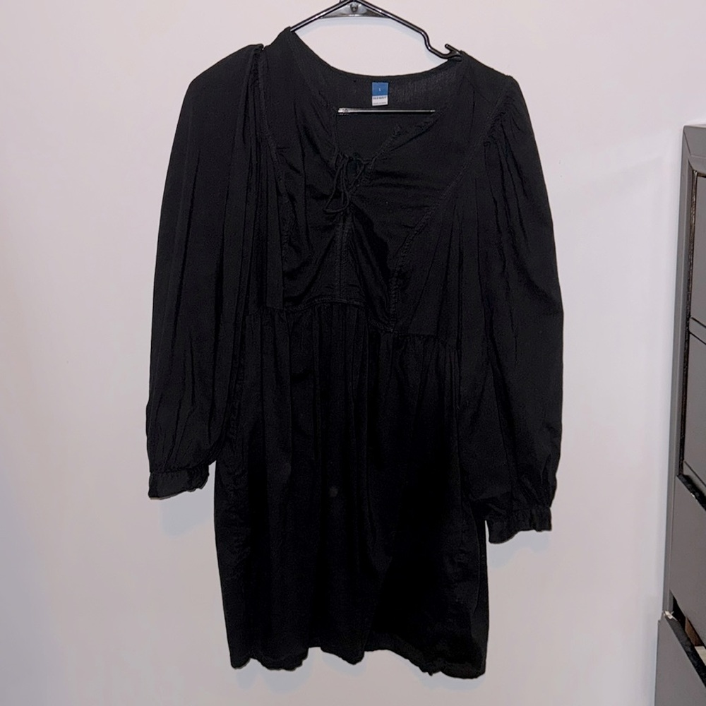 Old navy black dress. Great condition. Size large